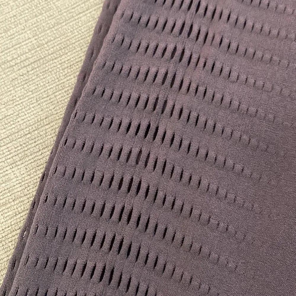 Fabletics High Waited Sculptknit Dot Leggings - Size Extra Small or Small - Picture 3 of 8